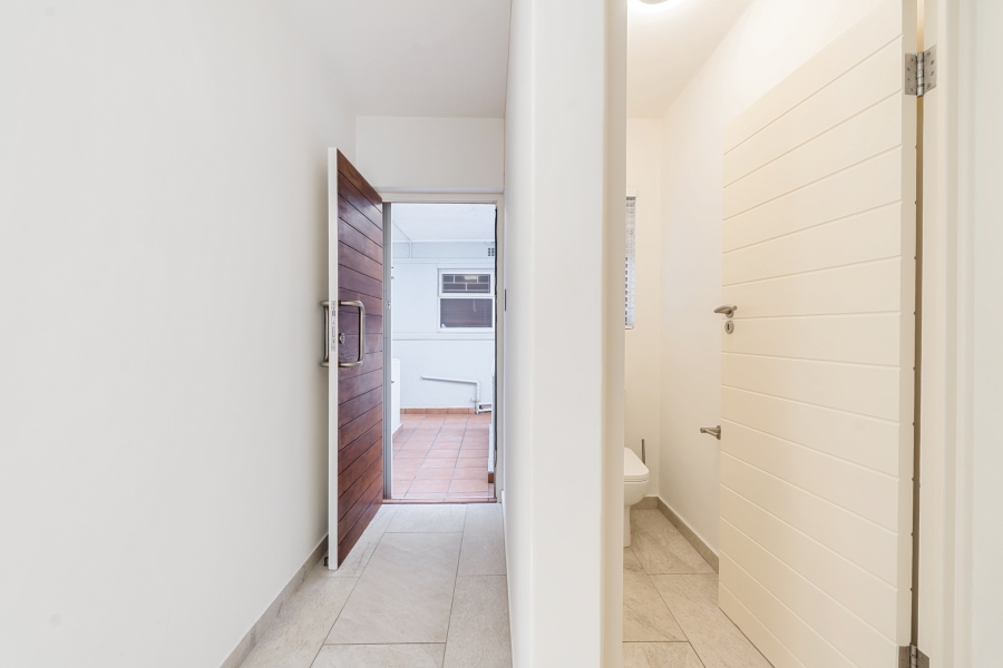 2 Bedroom Property for Sale in Bantry Bay Western Cape